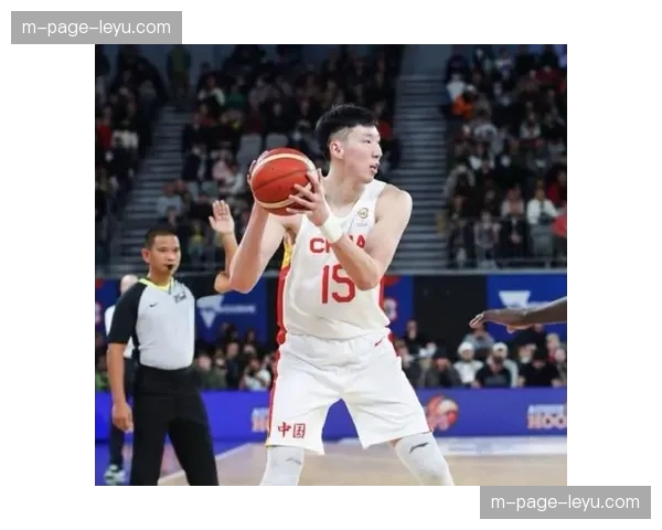 周琦场均9.1篮板称霸内线 北京队防守体系重要支柱